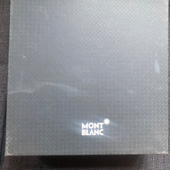 Monteblanc Leather Heart Pouch Black with pink inside - Picture 2 of 4